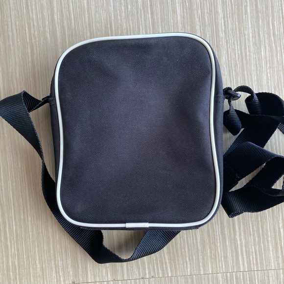 Sale❗️❗️❗️PUMA unisex small sling bag - Picture 2 of 3